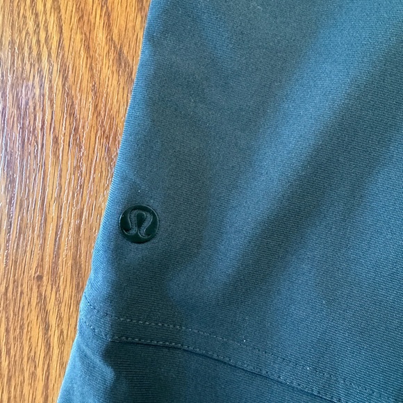 Lululemon ABC Classic Fit Pant Utilitech in Graphite Grey - Picture 5 of 6